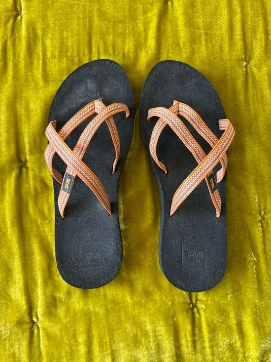 Teva Black Sandals with Peach and Multicolor Woven Straps - Picture 2 of 3